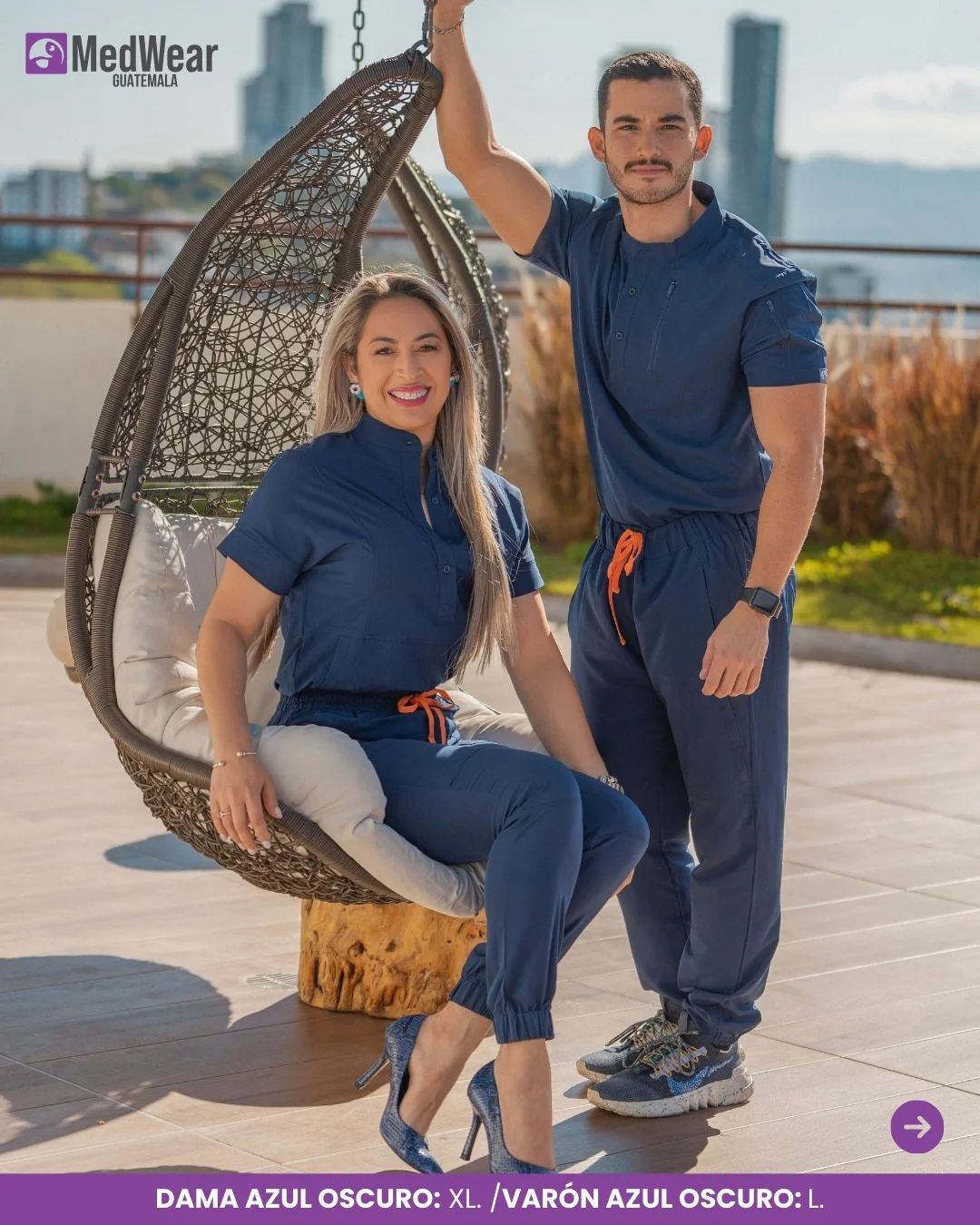 Hermoso Scrubs en Color Azul para Hombre y Mujer