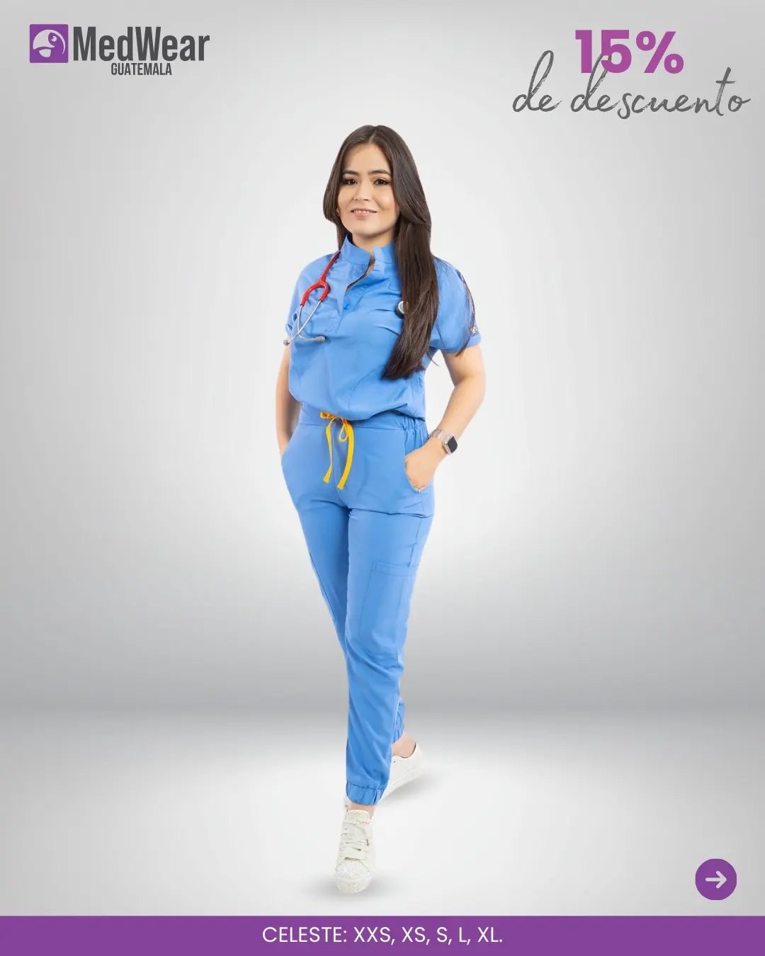 Hermoso Scrub Azul con un 15% de descuento